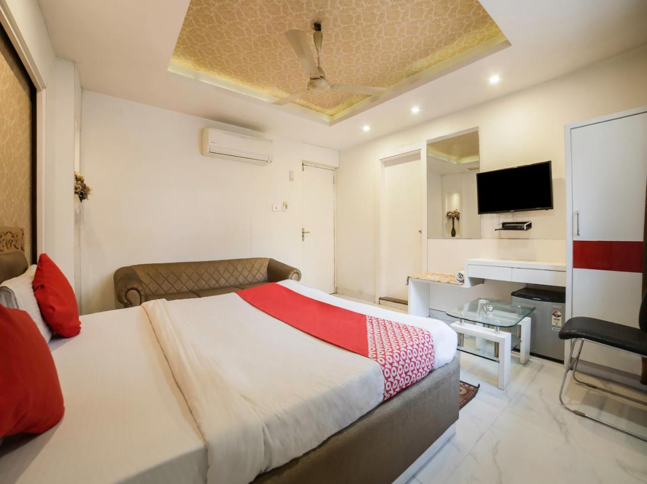 Oyo 10277 Hotel Delux Golden Ajmer Exterior foto
